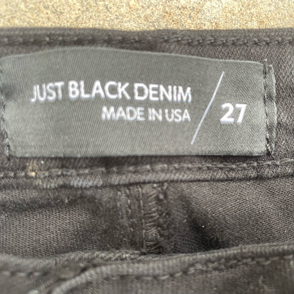 Just Black Denim with fringe hem Size: 27 - Picture 6 of 7